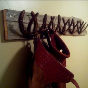 coat rack horseshoes