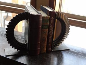 welded book end